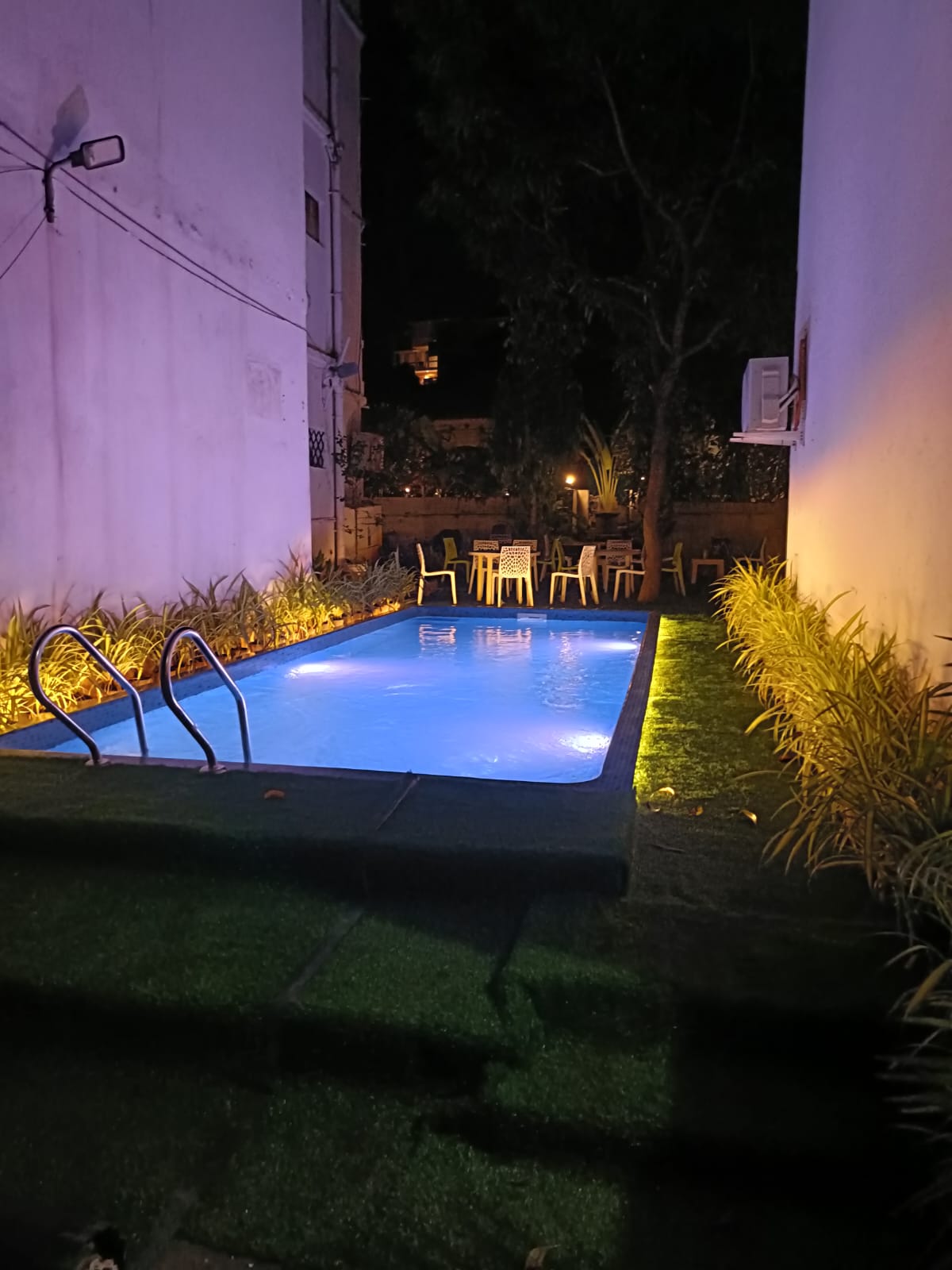 Sunshine|2bhk|2nd floor - Attached Bathroom