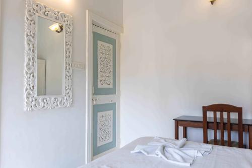 5806_2nd_bedroom_4