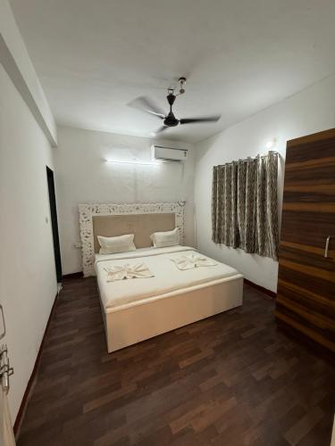 whatsapp_image_2026-03-16_at_18