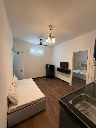 whatsapp_image_2026-03-18_at_18