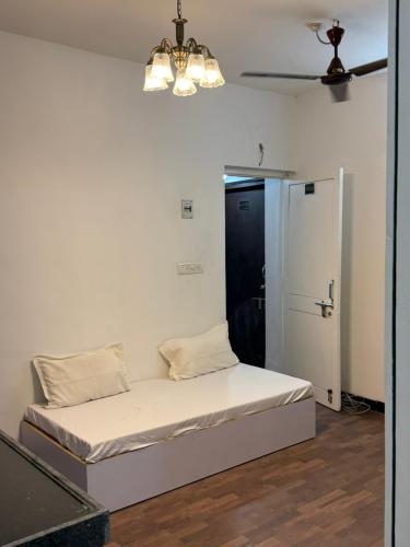 whatsapp_image_2026-03-18_at_18