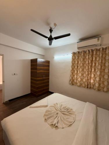 whatsapp_image_2026-03-18_at_18